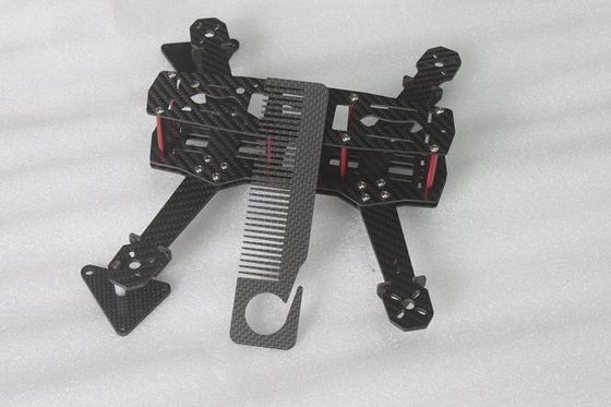 カーボンファイバーCncサービス カーボンファイバープレート コープターフレーム/FPVのためのCNC加工部品